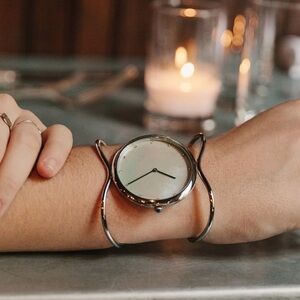 Fossil Silver Tone Mother-of-Pearl Dial Bracelet Watch